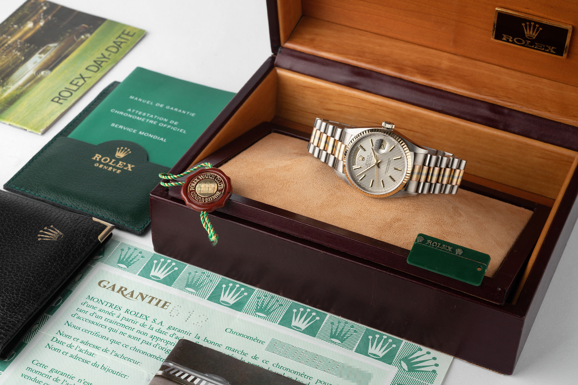Full set Rolex Day-Date — boîte, papiers, garantie et certificat chronométrique
