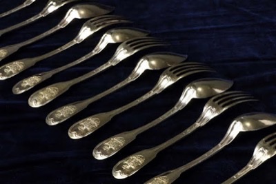 Couverts en argent massif avec poinçons